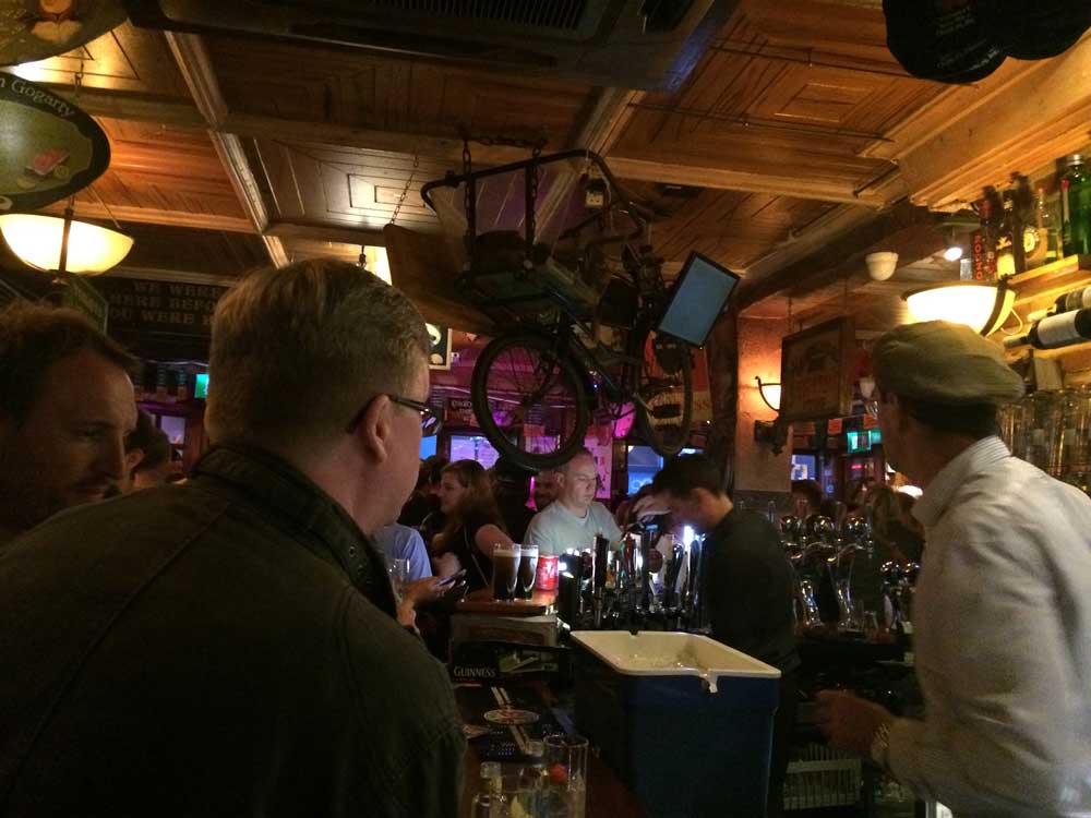 Live music at Temple Bar Good Morning Sunshine